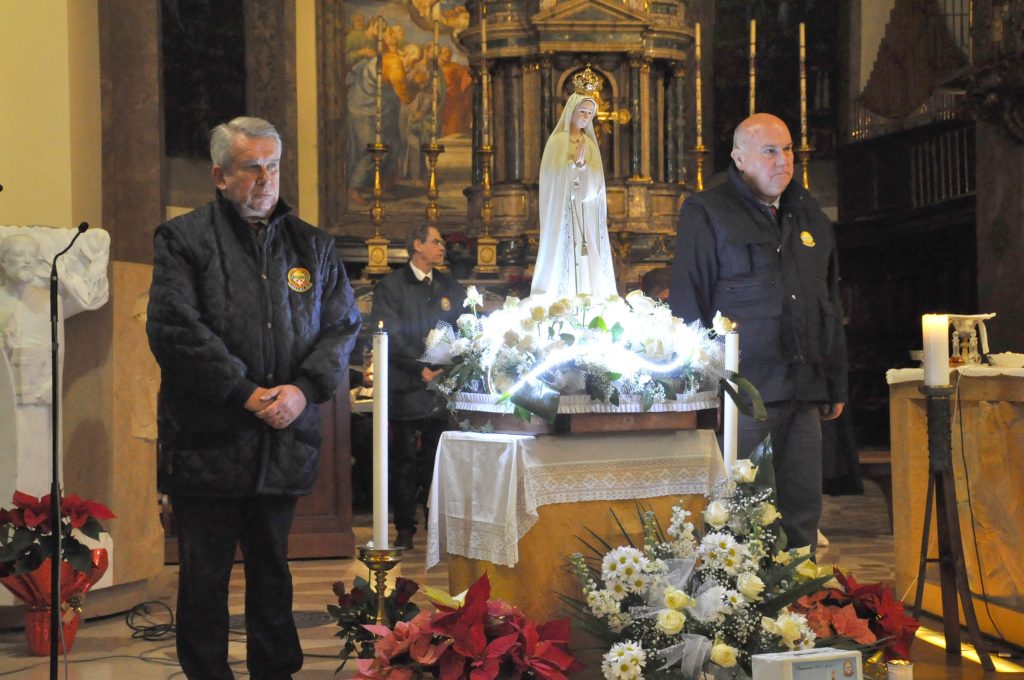 preghiera-rosario-cattedrale-1-6a